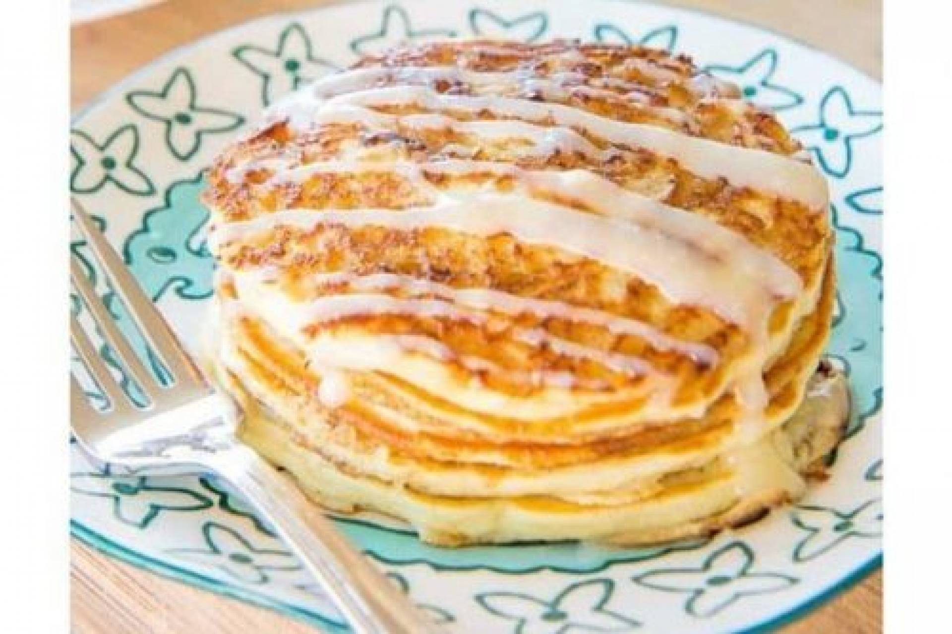 Cinnamon Roll Protein Pancakes