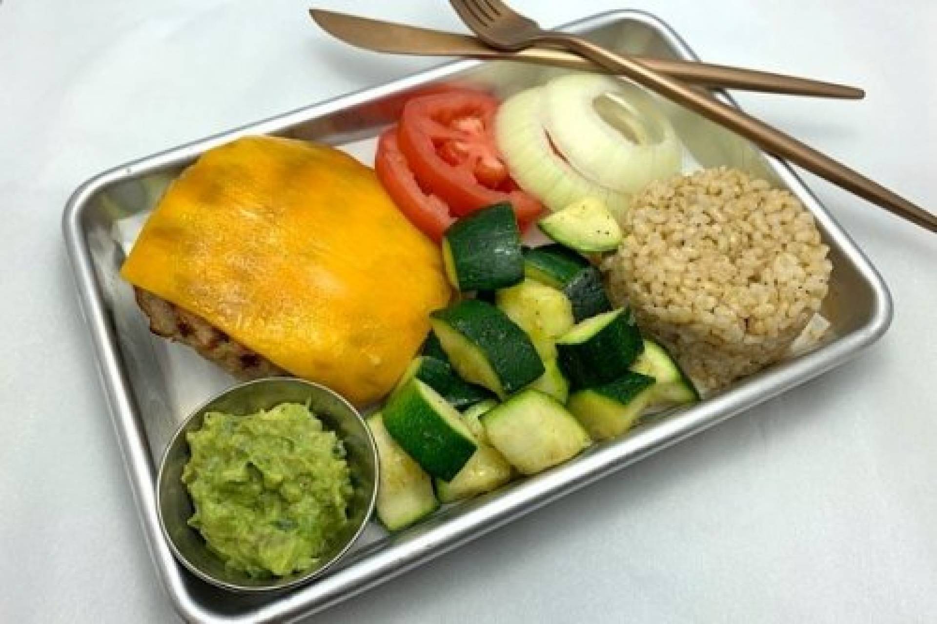 VEGETARIAN Jalapeño and Cheddar Beyond Burger with Guacamole