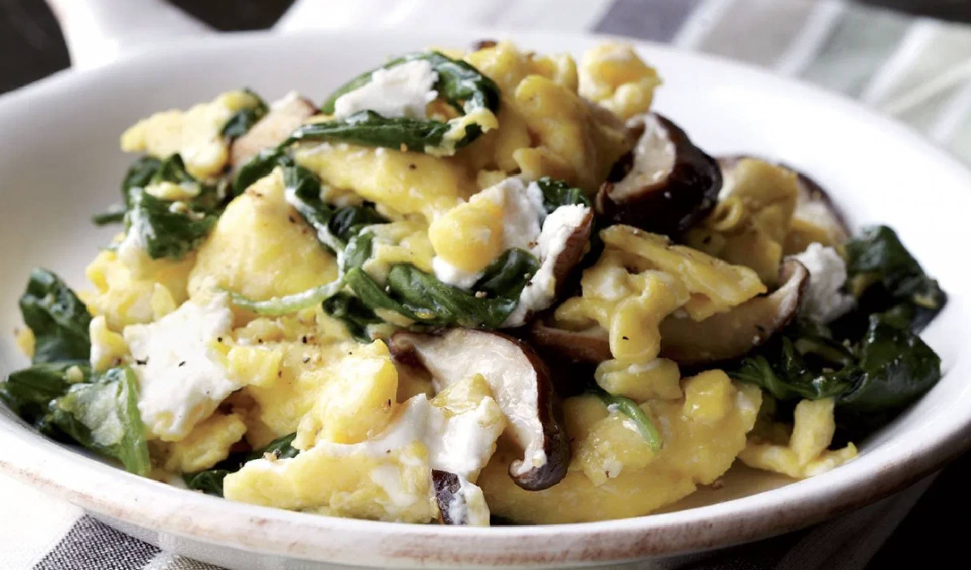 Mushroom and Spinach Egg Scramble